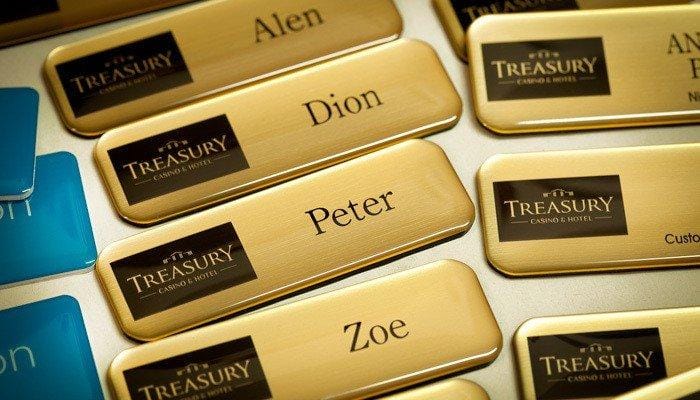 Ecusane 3D aspect impecabil impact maxim ecuson dupa care esti recunoscut mai usor nume logo aspect auriu lucios